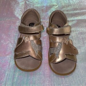 Livie & Luca Big Girls 3 Leather Unicorn Metallic Sandals